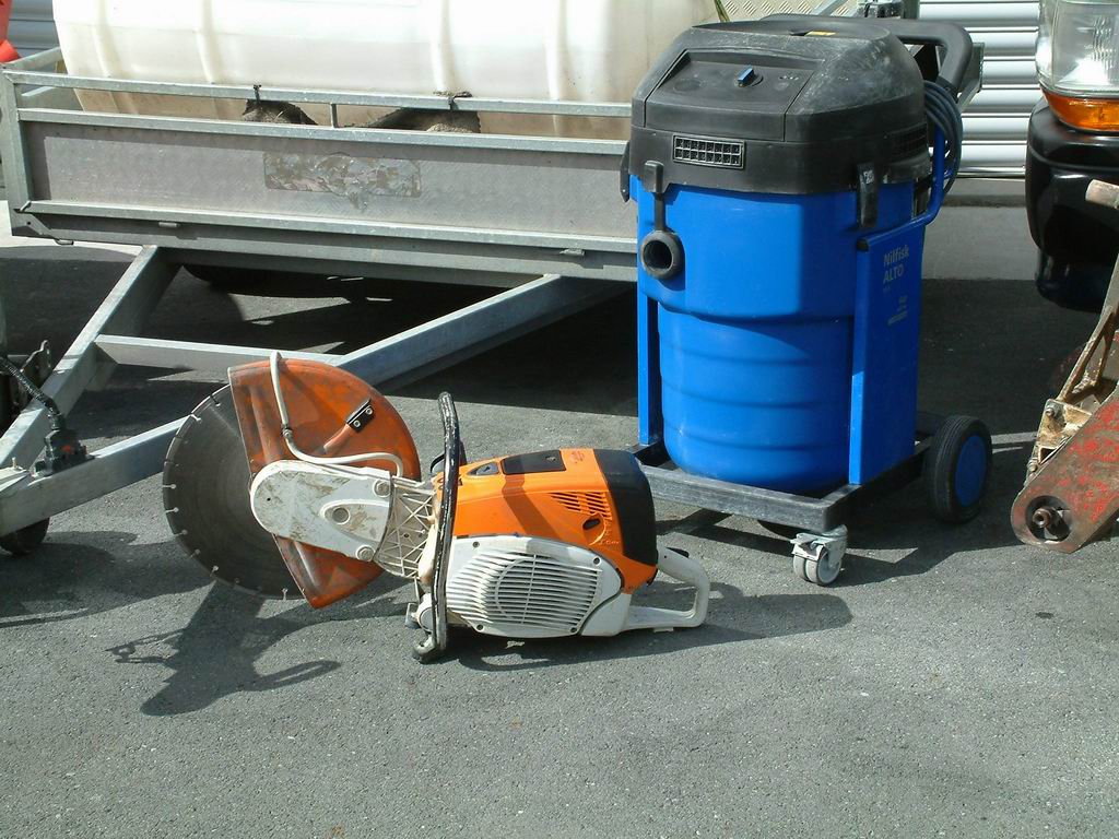 wet vacuum with handsaw wet vacuum with handsaw